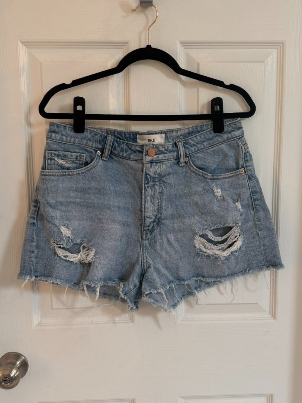 BKE Billie Distressed Cut Off Light Denim Jean Shorts 30